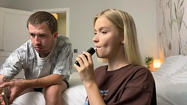 SunnyDesirexxx – webcam model profile photo Image 7