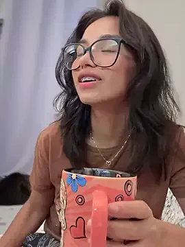 Hotbhabi305 – webcam model profile photo Image 7