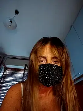 TwoTimes – webcam model profile photo Image 10