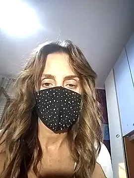 TwoTimes – webcam model profile photo Image 12