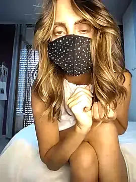 TwoTimes – webcam model profile photo Image 6