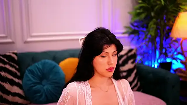 Jazmincole – webcam model profile photo Image 9