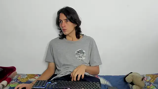 JadeHillss – webcam model profile photo Image 11