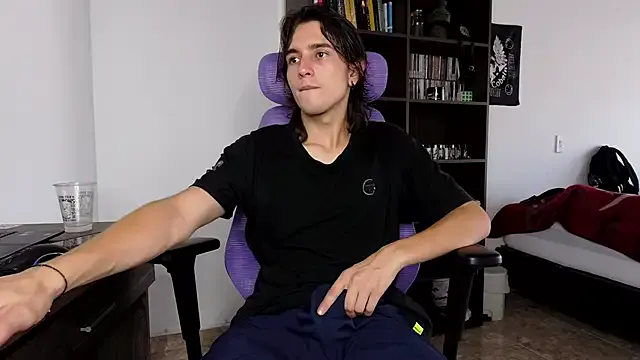 JadeHillss – webcam model profile photo Image 13