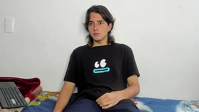 JadeHillss – webcam model profile photo Image 5