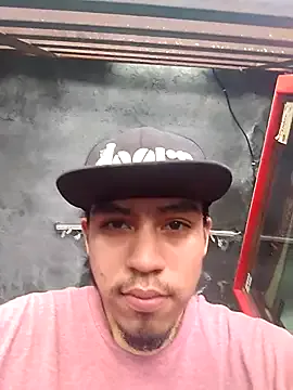 AlexAlejandro13's Thumb Image