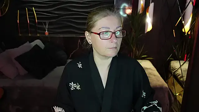 SophiiaStarr – webcam model profile photo Image 2