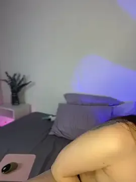 PrincessOPoison – webcam model profile photo Image 8