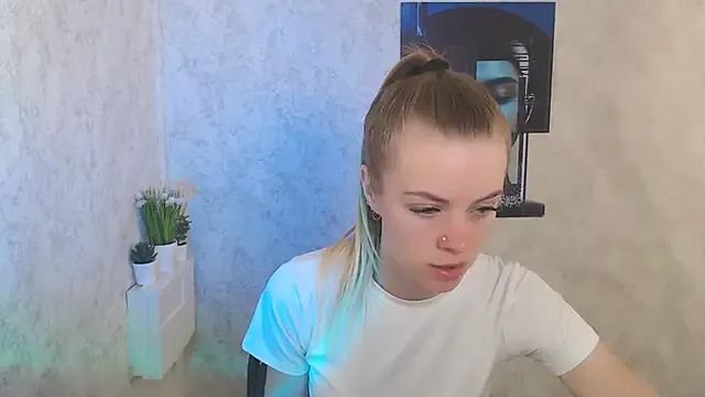 Bibabyblueeyes – webcam model profile photo Image 6