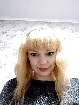 LiaRussel – webcam model profile photo Image 5