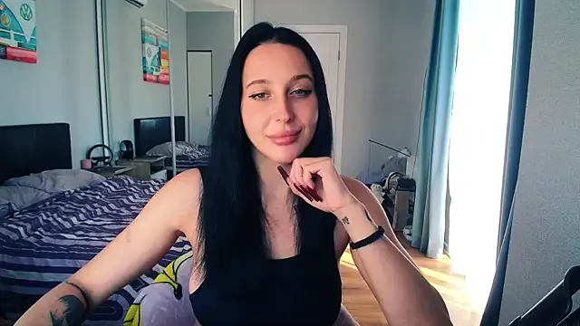 LiaRussel – webcam model profile photo Image 3