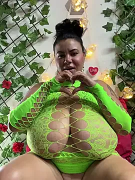 alicia_squirt_big Image 4