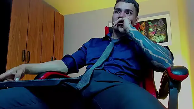 AmyRosi – webcam model profile photo Image 13