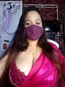 Lucybrookess – webcam model profile photo Image 5