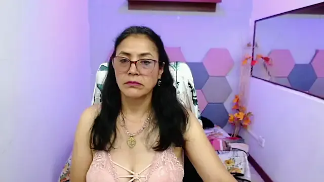 RachelRaxxx – webcam model profile photo Image 18