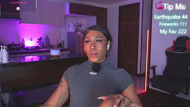 TalliaTravels – webcam model profile photo Image 14