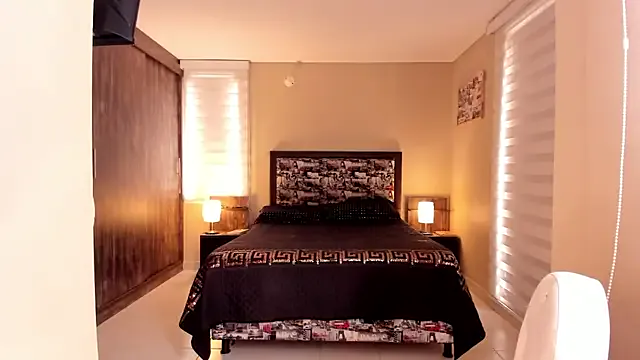 PrincessOPoison – webcam model profile photo Image 7