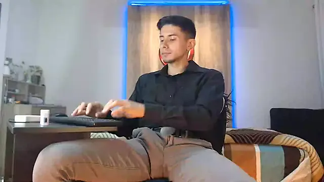 PamelaLeah – webcam model profile photo Image 10