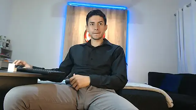 PamelaLeah – webcam model profile photo Image 4