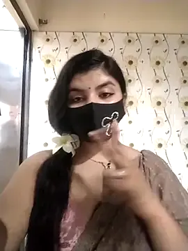 SallyLynn18 – webcam model profile photo Image 12