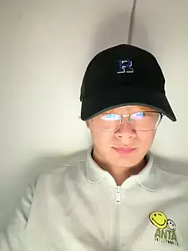 GiaRos – webcam model profile photo Image 16