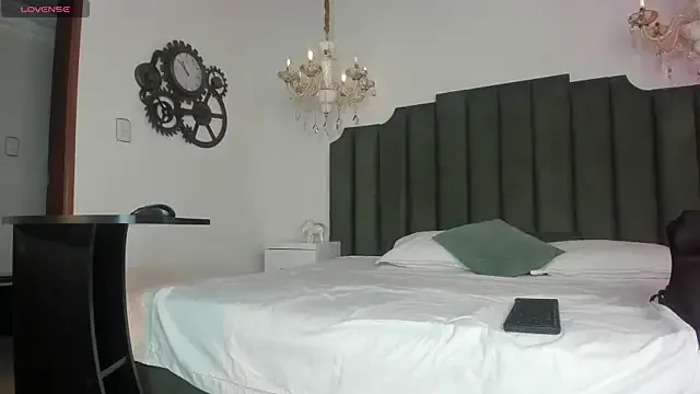 LiaRussel – webcam model profile photo Image 15