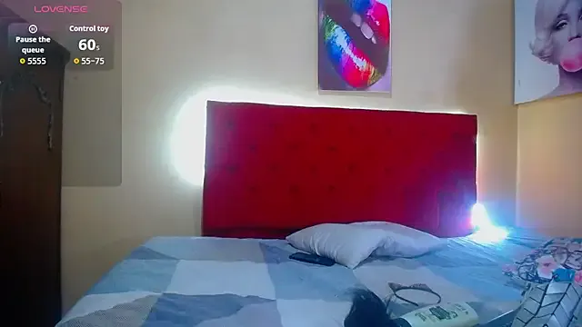 LoliMonroe – webcam model profile photo Image 5