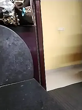 AuroraFlowers – webcam model profile photo Image 4