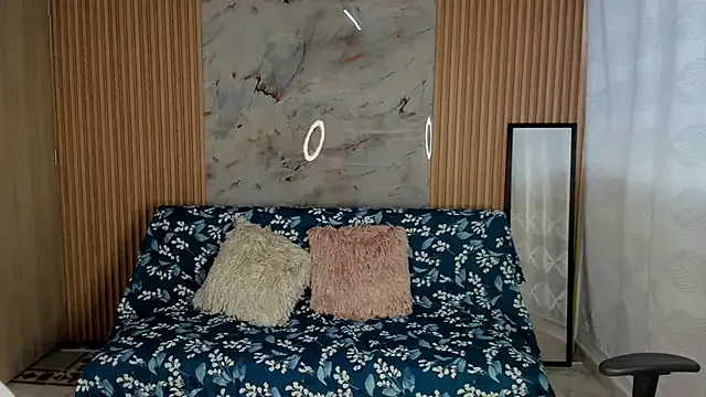 TastyTiffy – webcam model profile photo Image 12