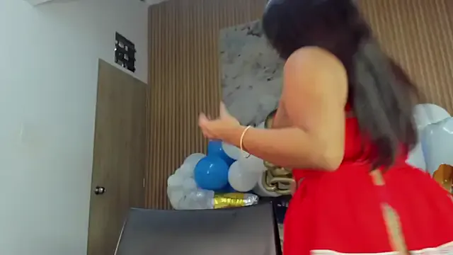 TastyTiffy – webcam model profile photo Image 18