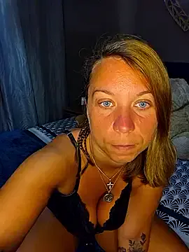 Jazmincole – webcam model profile photo Image 5