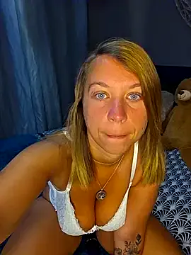 Jazmincole – webcam model profile photo Image 6