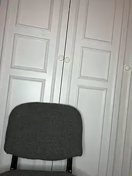 VioletaCook – webcam model profile photo Image 2