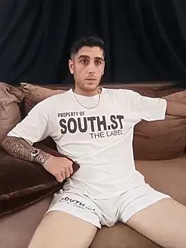 SexyMona – webcam model profile photo Image 17