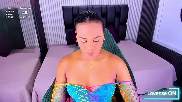 KimKelly13 – webcam model profile photo Image 12