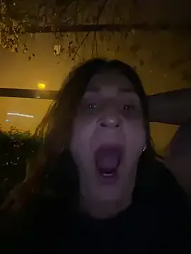 AmelieLaurent_ – webcam model profile photo Image 16