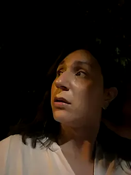 AmelieLaurent_ – webcam model profile photo Image 9