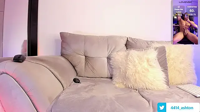 GiaRos – webcam model profile photo Image 18