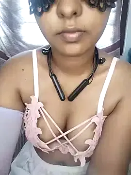 HotBella- – webcam model profile photo Image 17