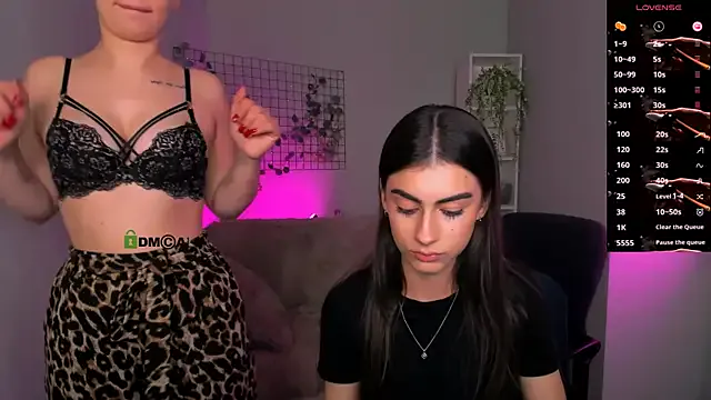 TrinitySuccubus – webcam model profile photo Image 15