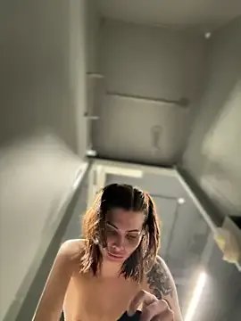 Dickandmuscle – webcam model profile photo Image 5