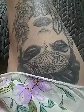 TwoTimes – webcam model profile photo Image 15