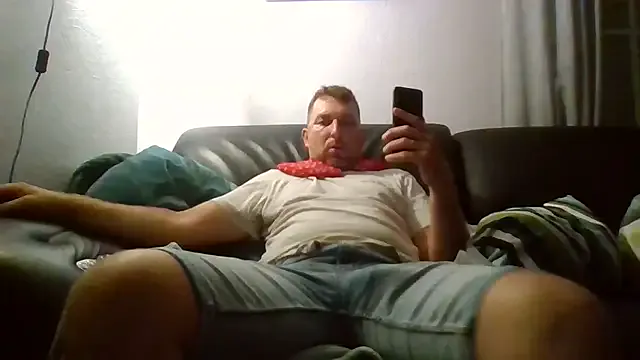 Iron_tous – webcam model profile photo Image 12