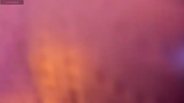 TwoTimes – webcam model profile photo Image 18