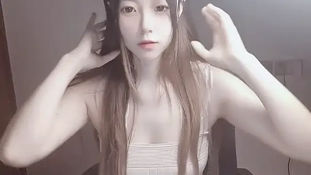 CarryOnJhonn – webcam model profile photo Image 8