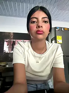 AmaraVix – webcam model profile photo Image 7