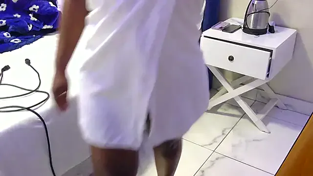 LeeMadison – webcam model profile photo Image 5