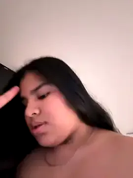 SexyMona – webcam model profile photo Image 13