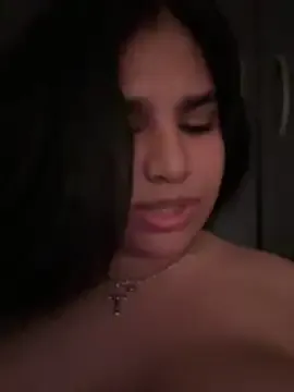 SexyMona – webcam model profile photo Image 9