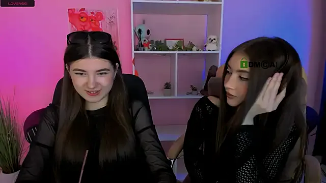 Alhana – webcam model profile photo Image 4